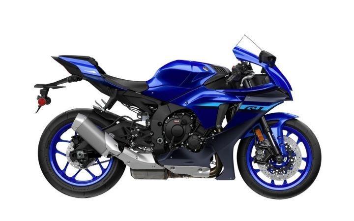 YAMAHA YZF-R1 Caratteristiche del Modello Moto: Tork:83.3nm., Güç:197hp, Peso:201, Velocità Massima:320, Capacità del Serbatoio: 17, Consumo di Carburante: 7.5, Numero di Cilindri:4, Numero di Valvole: 16