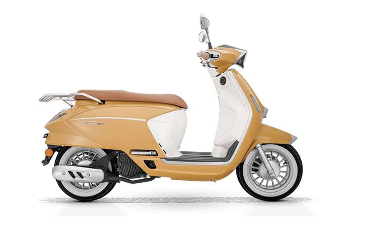 RKS SC150RE Caratteristiche del Modello Moto: Tork:13.7nm., Güç:13hp, Peso:139, Velocità Massima:95, Capacità del Serbatoio: 7, Consumo di Carburante: 2.9, Numero di Cilindri:1, Numero di Valvole: 4