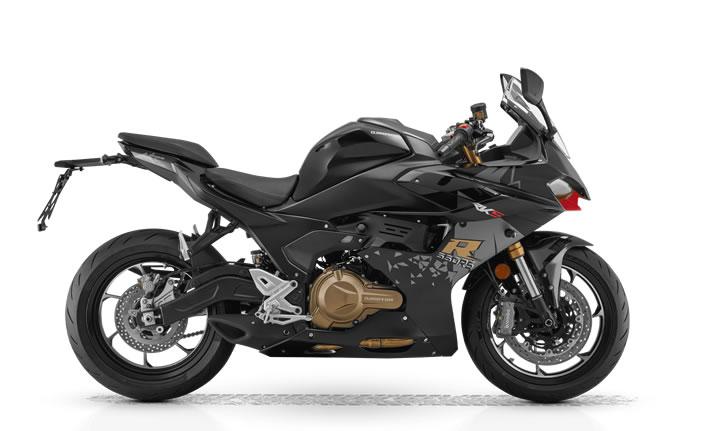 RKS RK550RS Caratteristiche del Modello Moto: Tork:54nm., Güç:55.2hp, Peso:194, Velocità Massima:210, Capacità del Serbatoio: 16.5, Consumo di Carburante: 5.5, Numero di Cilindri:2, Numero di Valvole: 8