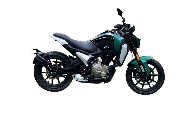 F.B Mondial FLEX 300 Caratteristiche del Modello Moto: Tork:25nm., Güç:27.5hp, Peso:156, Velocità Massima:160, Capacità del Serbatoio: 17, Consumo di Carburante: 3.4, Numero di Cilindri:1, Numero di Valvole: 4