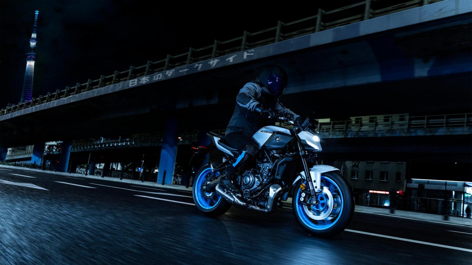 2025 Yamaha MT-07 Y-AMT Motosiklet Özellikleri : 2025 Yamaha MT-07 Y-AMT 73.4hp Güç, 68nm. Tork, 220km/h Top Speed, 700cc Motor Hacmi,  Fiyat : Henüz Ülkemiz de Fiyatı Belli Değil, , 186kg Ağırlık, Anteriore: Disco doppio, Ø 298 mm - Posteriore : Disco idraulico, Ø 245 mm Fren, Anteriore 120/70 ZR17M/C (58W) Tubeless - Posteriore : 180/55 ZR17M/C (73W) Tubeless
