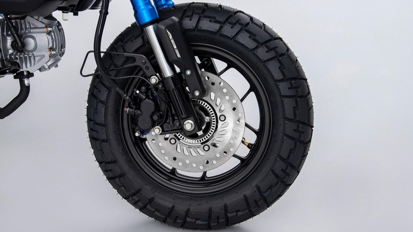 Honda Monkey 125 Motosiklet Özellikleri : Honda Monkey 125 9.3hp Güç, 11nm. Tork, 96km/h Top Speed, 125cc Motor Hacmi,  Fiyat : 189000TL Fiyat, , 104kg Ağırlık, Ön Arka Disk Abs Fren, Ön - Arka(120/80 R12 / 130/80 R12)