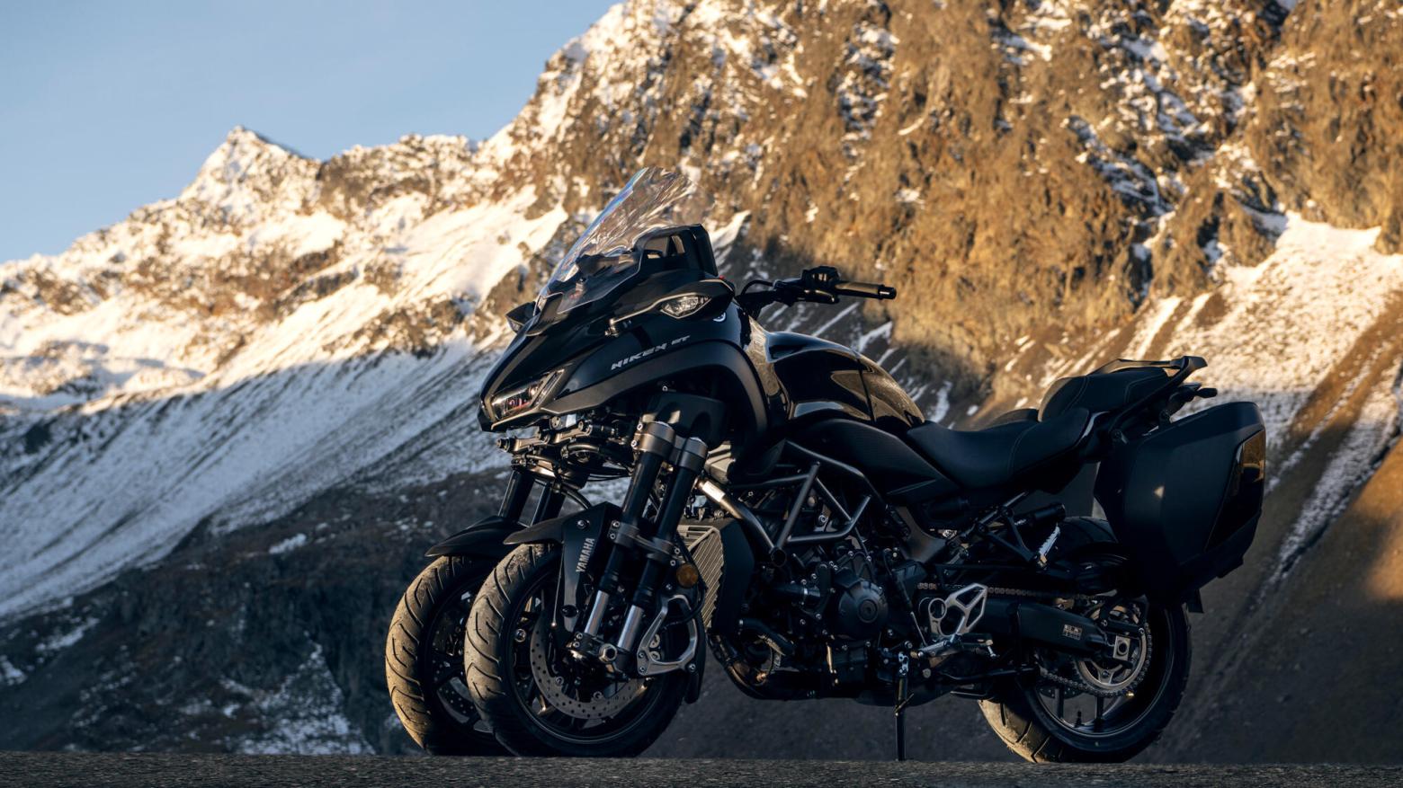 Yamaha Niken GT Motosiklet Özellikleri : Yamaha Niken GT 115hp Güç, 90.7nm. Tork, 240km/h Top Speed, 900cc Motor Hacmi,  Fiyat : 914500TL Fiyat, , 270kg Ağırlık, ÖN 298 mm hidrolik disk, ARKA 282 mm hidrolik disk ABS Fren, ÖN 120/70R15M / C 56V, ARKA 190/55R17M / C 75V